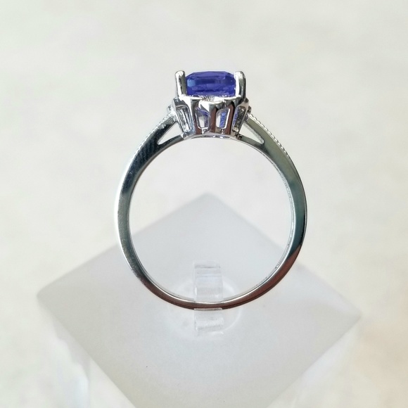 2ct Nano Tanzanite Ring - Picture 4 of 8